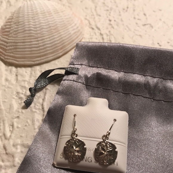 NWT Dainty Silver Sand Dollar Sterling Silver Earrings - Picture 2 of 4